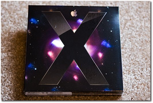 A picture of the Mac OS X Leopard box