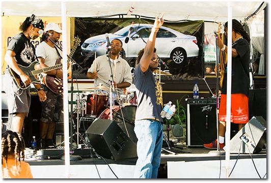 A band playing at the art fair