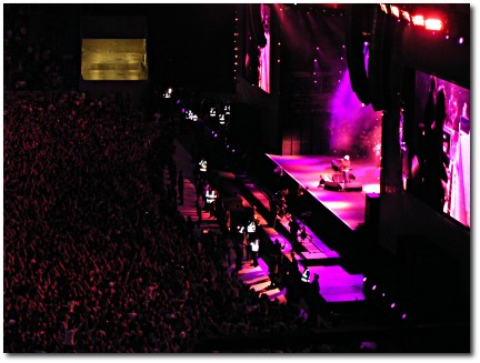 Oasis on stage